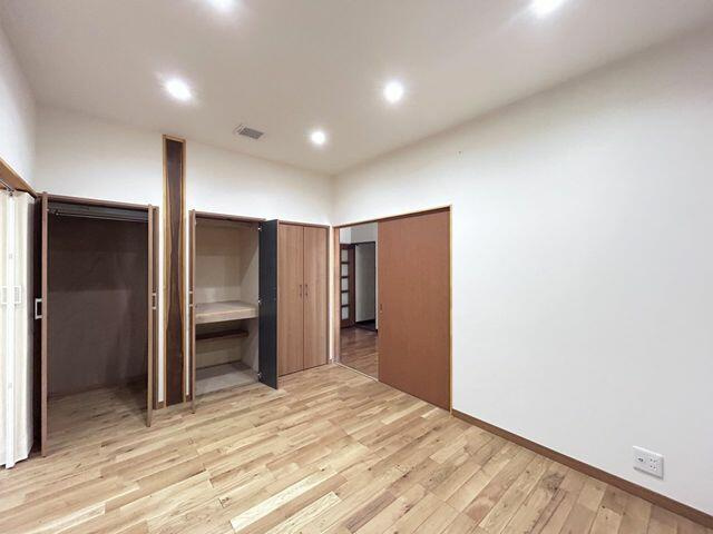 宇都宮市大和１丁目　5ＬＤＫ　中古住宅の洋室