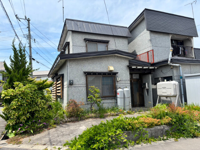 青森市大字三内字稲元の一戸建て