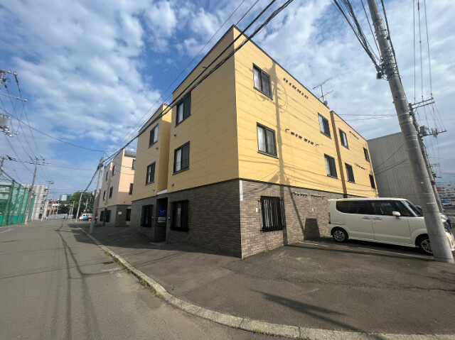 アズーリ中の島壱番館