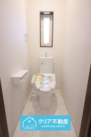 【トイレ】 | 桐生市広沢町4丁目　アイダ設計 | 2階にもトイレがあるので忙しい朝も家族と分けて使用できます♪