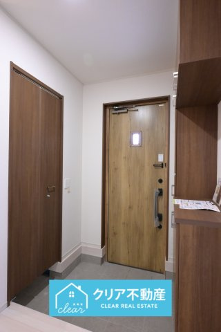【玄関】 | 桐生市広沢町4丁目　アイダ設計 | 玄関はシューズクロークとシューズボックス付きで大容量の収納です♪