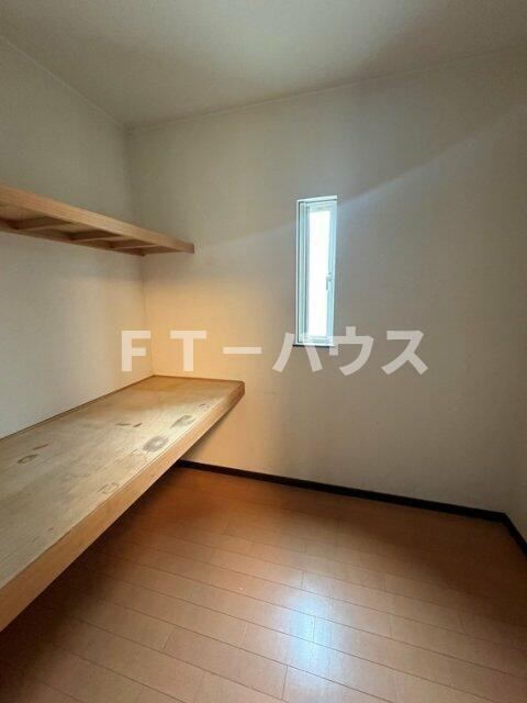 高塚新田戸建の収納
