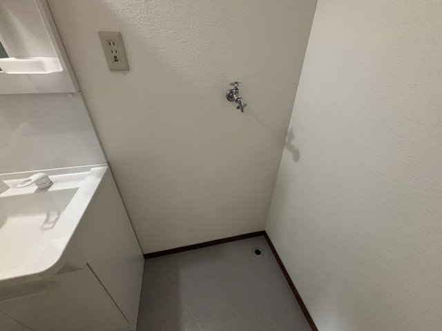 近鉄伏見駅6分♪リフォーム戸建て！！のランドリースペース