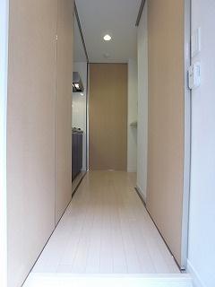 リブリ・aceroの玄関