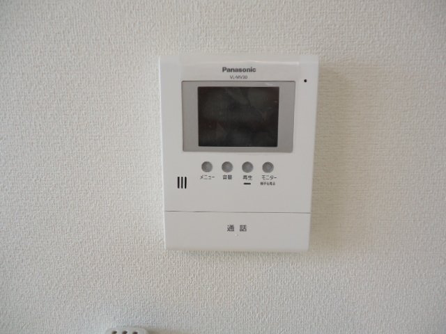 アルファーの内装|カメラ付インターホン