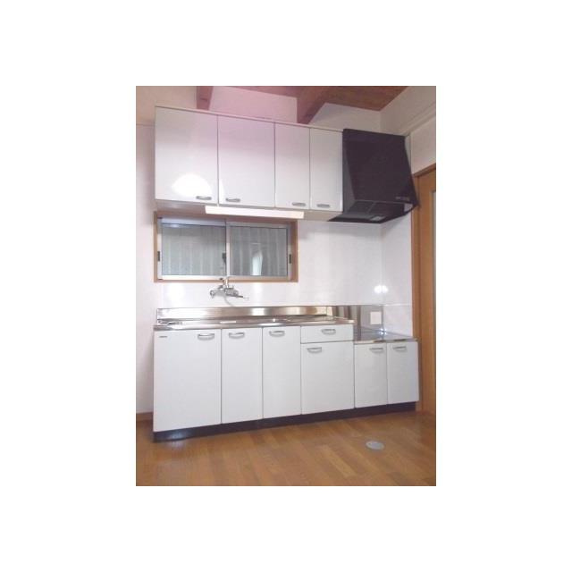 加納南陽町貸家のキッチン
