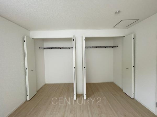 CRADLE GARDEN高崎市吉井町吉井川２号棟の収納|ハンガーパイプ付きクローゼットです。