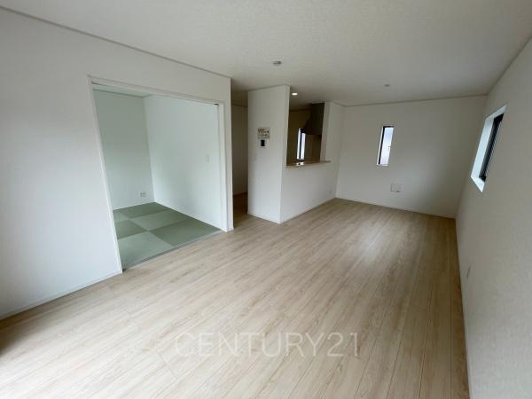 CRADLE GARDEN高崎市吉井町吉井川４号棟の居間・リビング