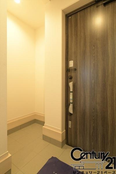 大和郡山市筒井町の新築一戸建の内観：施工例|■ＳＩＣ完備で玄関をスッキリ快適にお使いいただけます！■