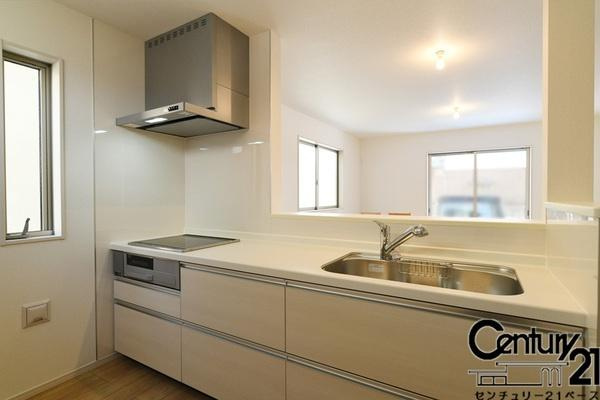 大和郡山市筒井町の新築一戸建の内観：施工例|■家族とのコミュニケーションがとりやすい人気のカウンターキッチン！■
