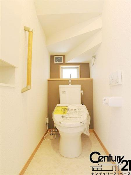 大和郡山市筒井町の新築一戸建の内観：施工例|■１階・２階共にウォシュレット付きです！■
