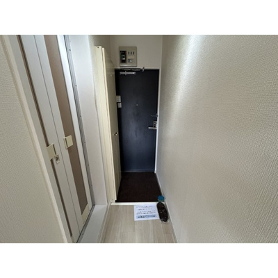 【玄関】 | サンライズA棟