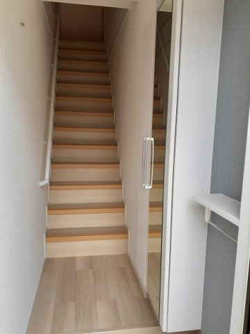 プルメリア　Ｂの玄関