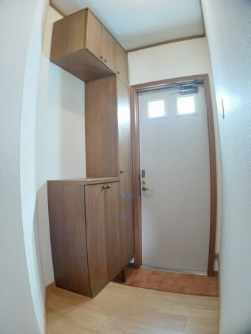 ベルフローラ　Ｂ棟の玄関