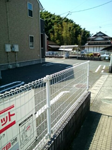エステートⅡの駐車場