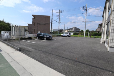 【駐車場】 | メルベーユ