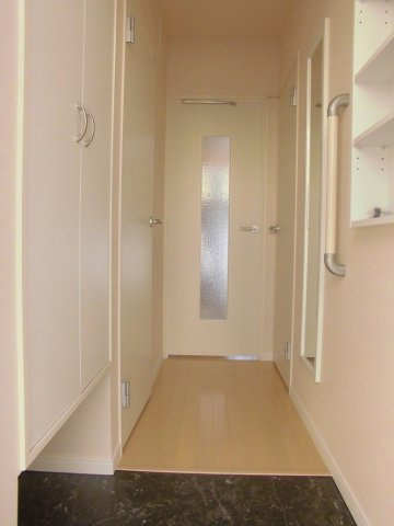 レオネクストサンタの玄関