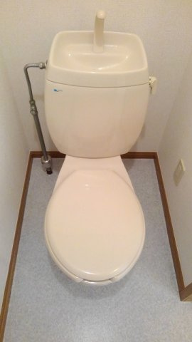 クレカトールのトイレ