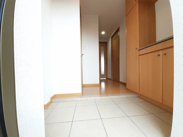 ホワイトヒルズ　ドリーバーデンの玄関