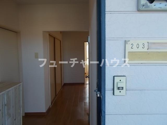 エルディムわたなべの玄関