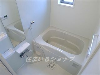カレントBの浴室|追い焚き・浴室暖房乾燥機あり