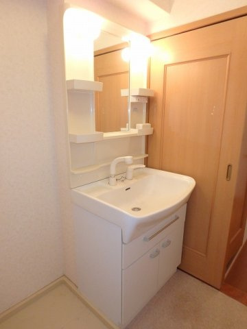 グランシャリオの洗面所