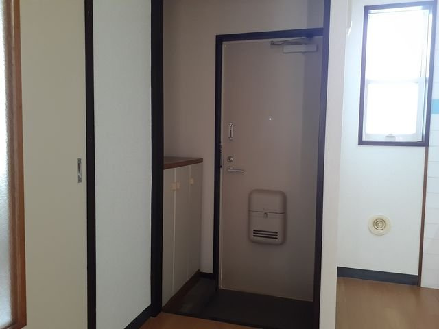 ニューシティー川島の玄関
