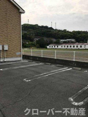 カサデルソレアードの駐車場