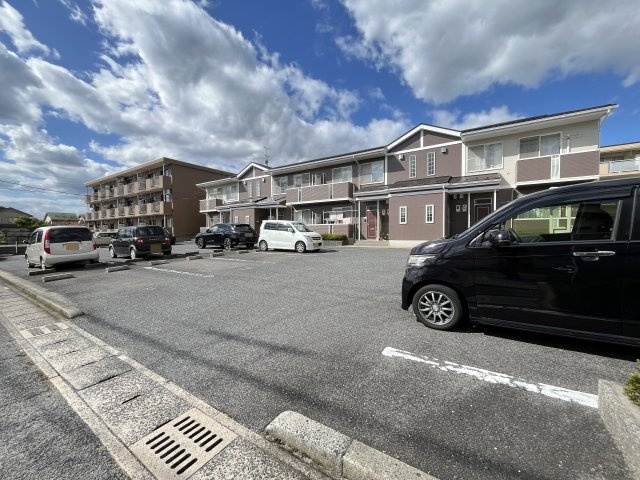 エビナールＫの駐車場