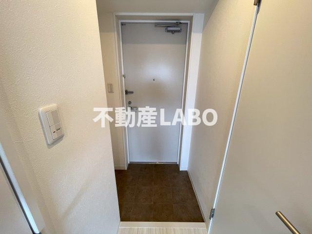 グランパシフィック清水丘の玄関