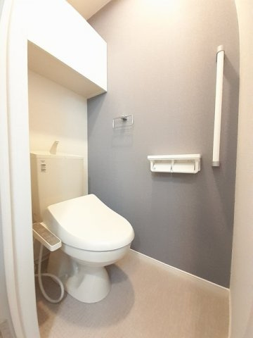 クローバーティアラ　Ａのトイレ|落ち着いた色調のトイレです
