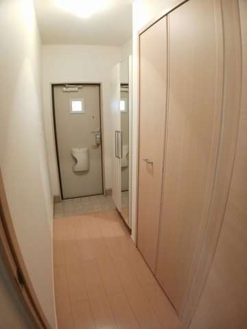アート・ハウス　参番館の玄関|シンプルで使いやすい玄関です