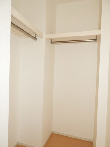 フォレスト　光　Ⅱの収納|大きなものも収納できそうです