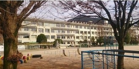 ソラ－ナ　Ⅳの周辺|可部小学校まで1100m