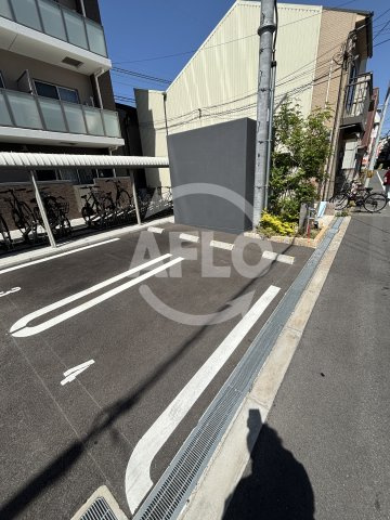 リアライズ鶴橋東Ⅱの駐車場