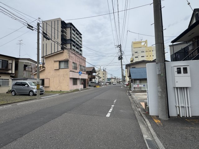 想定年間賃料　93.6万　想定利回り　6.24％　RCの内装