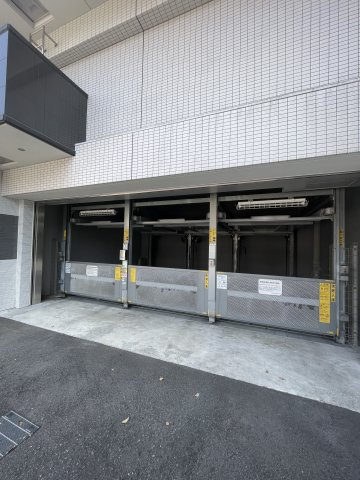 エスリードレジデンス神戸兵庫駅前の駐車場