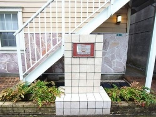 リリックコート翔のエントランス