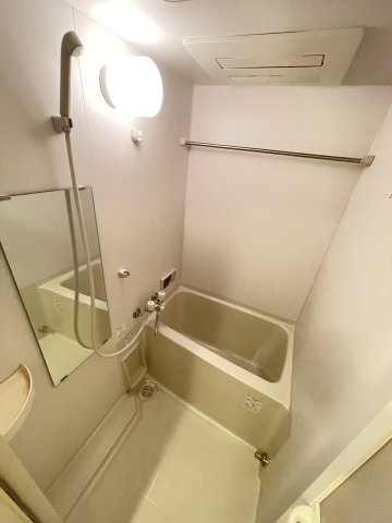 アドモリモト元町通の浴室