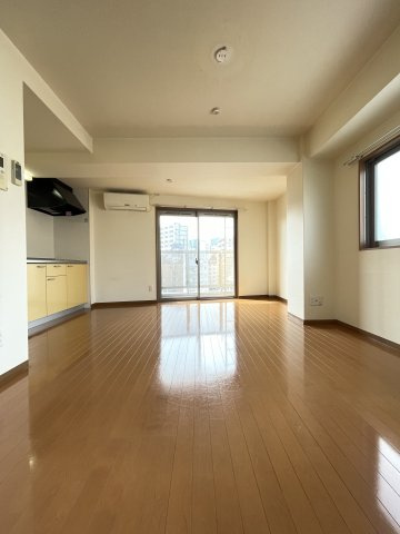 アドモリモト元町通の居間・リビング
