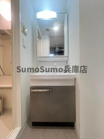 プレサンス神戸セレスティアの独立洗面台|朝の身支度には欠かせない独立洗面化粧台
