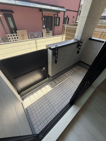 コンフォート片山町　広告１物確はいえらぶＢＢのバルコニー