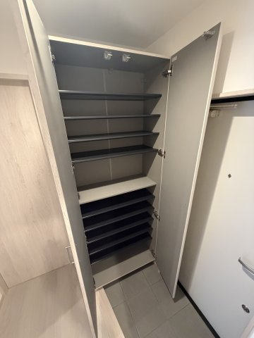 コンフォート片山町　広告１物確はいえらぶＢＢの収納