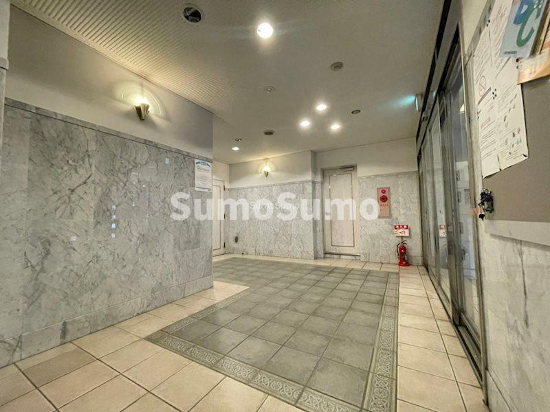 エイペックス内本町のエントランス