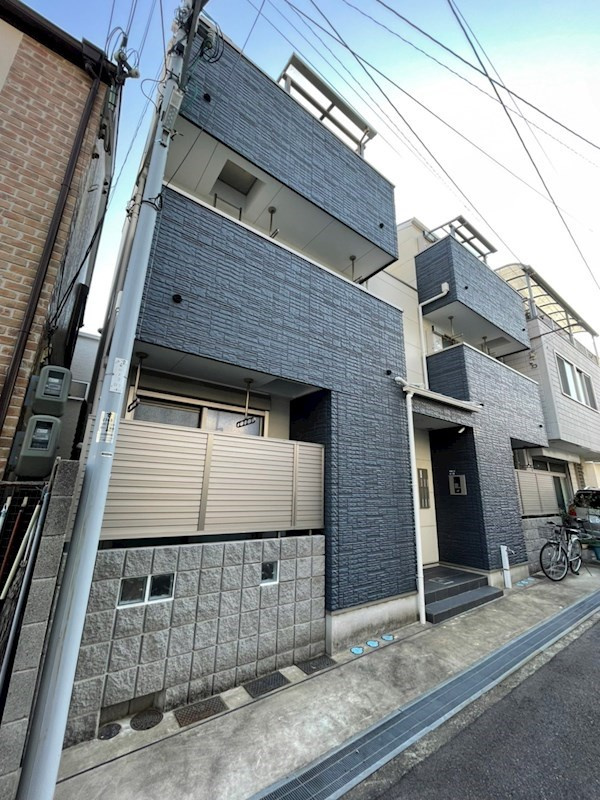 コラボ熊内橋通の外観