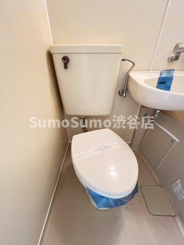 ロワール駒沢のトイレ|シンプルで使いやすいトイレです