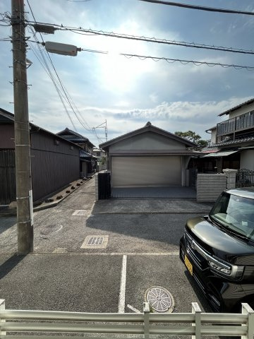 ファミールハイツの駐車場