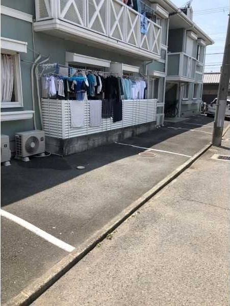 ファミールハイツの駐車場