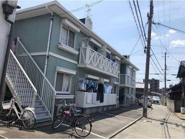 ファミールハイツの外観