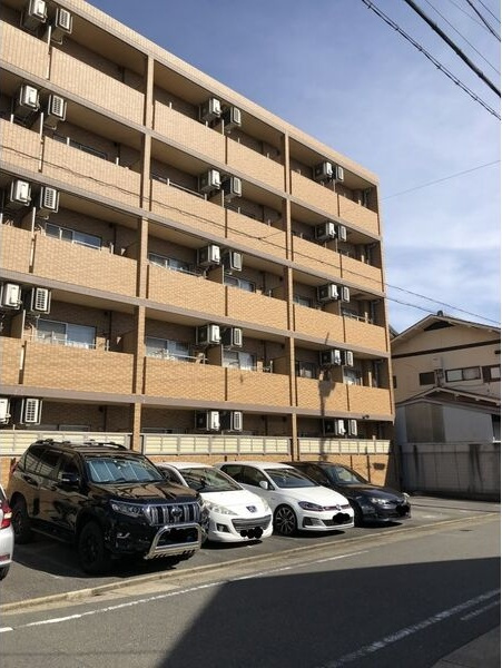 シティライフ今池南の駐車場